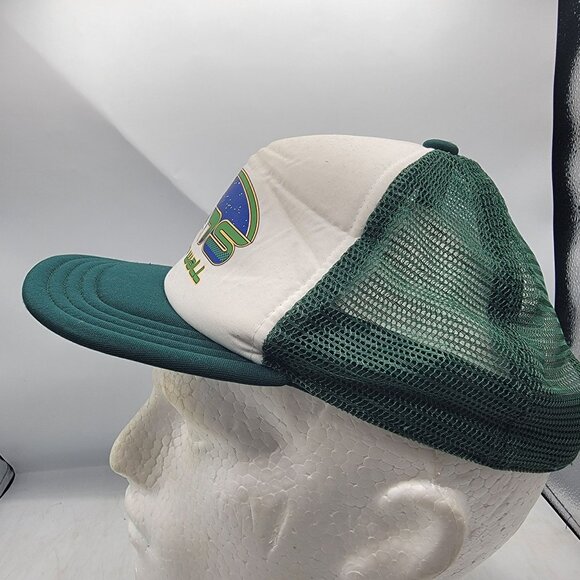 Vans Off The Wall White Green Trucker Hat Adjustable Comfort Outdoors Casual - Picture 2 of 8